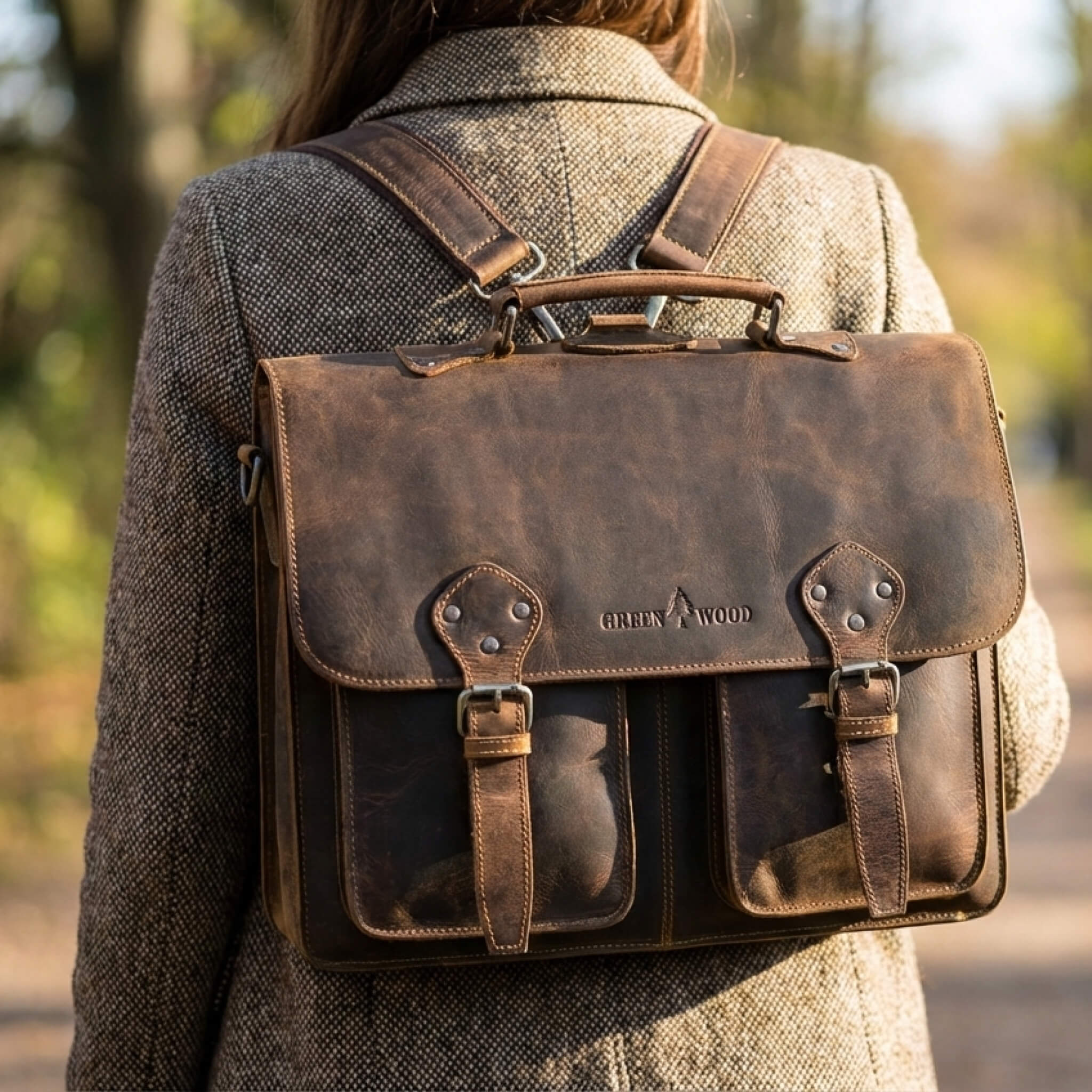 Leder-Aktentaschen und Laptoptaschen für Damen in Braun und Schwarz mit gepolstertem Laptopfach